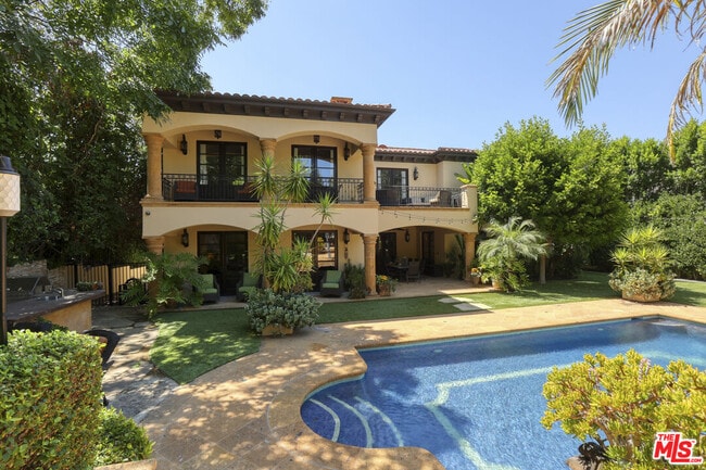 Building Photo - 4718 White Oak Ave