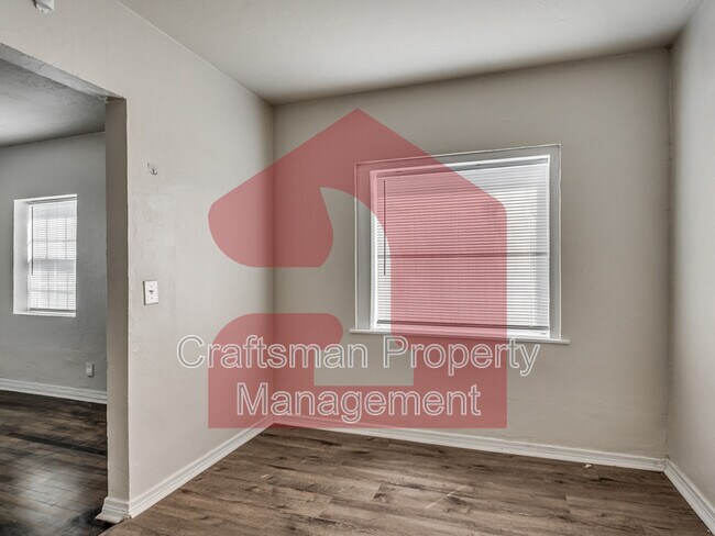Building Photo - 704 NW 92nd St