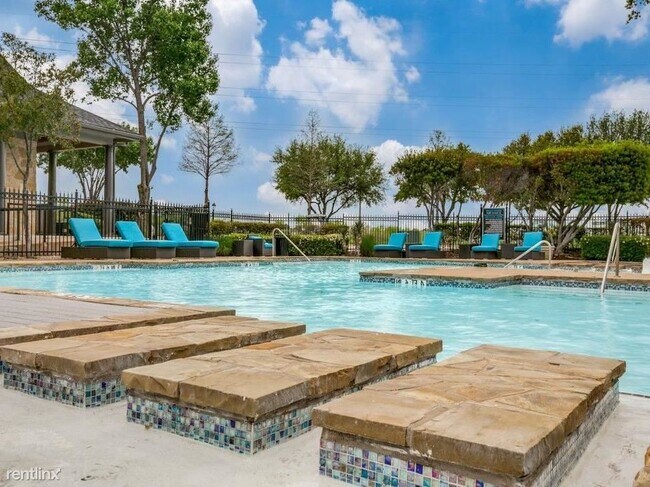 Building Photo - 1 br, 1 bath Condo - 2701 N Grapevine Mill...