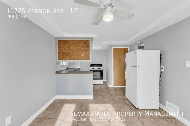 Building Photo - 10725 Vernon Ave