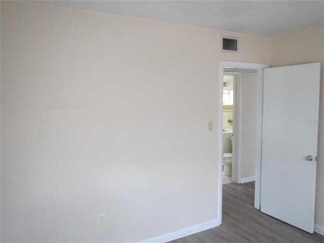Building Photo - 22147 Bahama Ave
