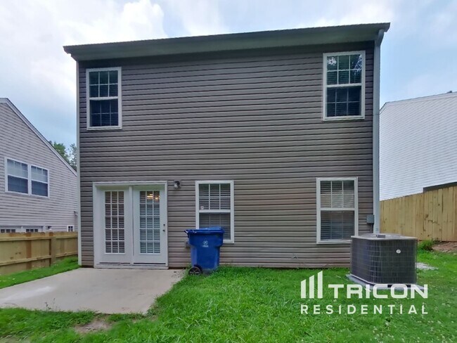 Building Photo - 261 Silver Ridge Dr