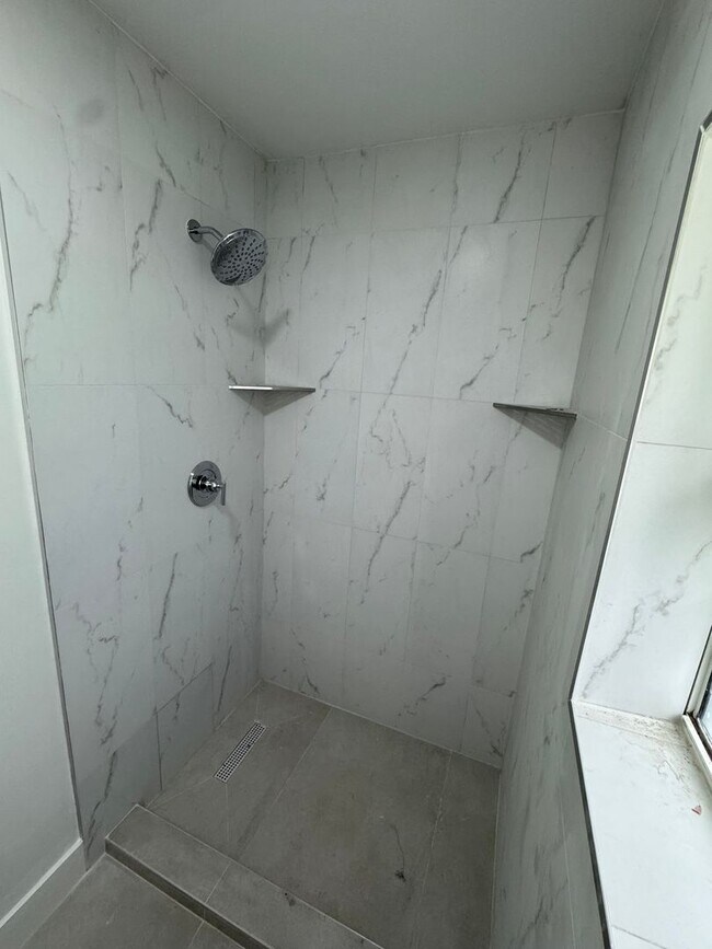 Building Photo - 3 Bedroom , 2 Bath in Orlando!