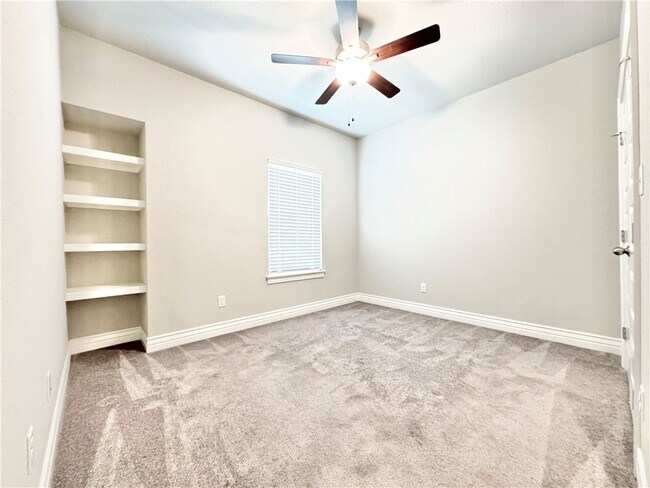 Building Photo - 3786 W Somerville Ln