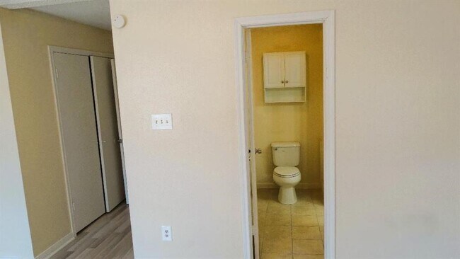 Building Photo - 5810 Twisted Pine Ct