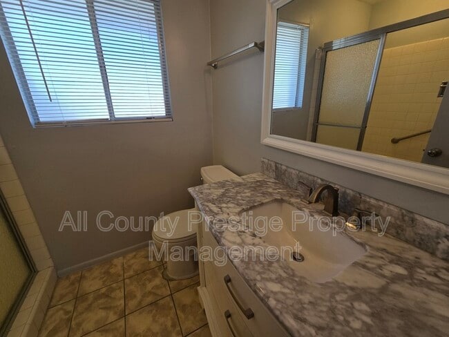 Building Photo - 3308 E Camelback Rd