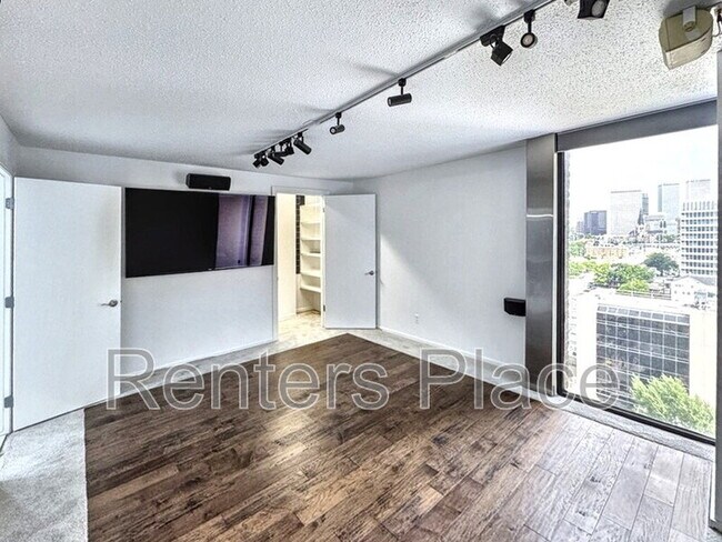 Building Photo - 1502 S Boulder Ave