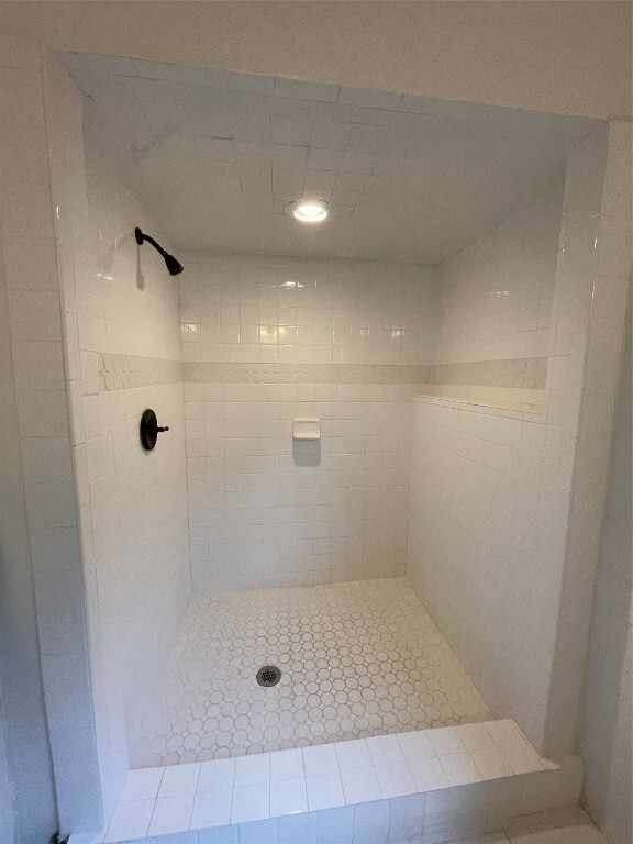 Building Photo - 827 Booth St