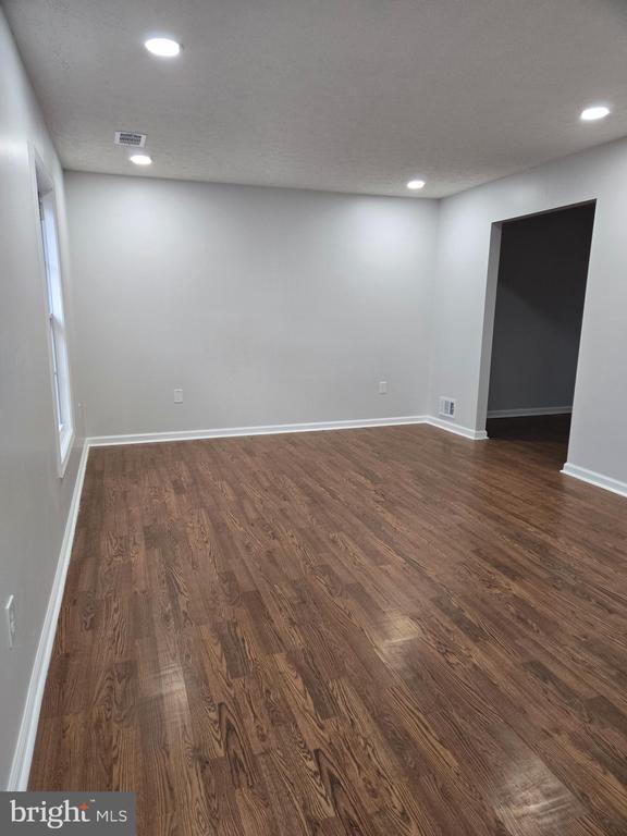 Building Photo - 732 Narrowleaf Dr