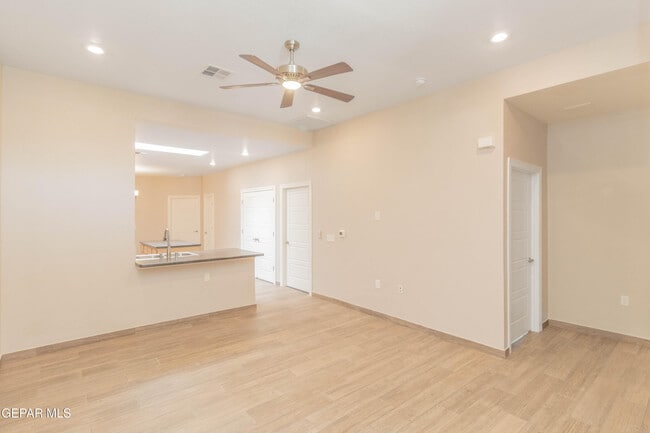 Building Photo - 14993 Eddie Mullens Ct