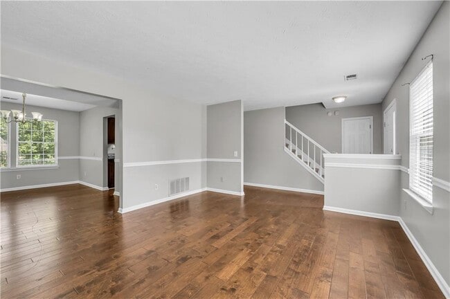 Building Photo - 4890 Evergreen Valley Way