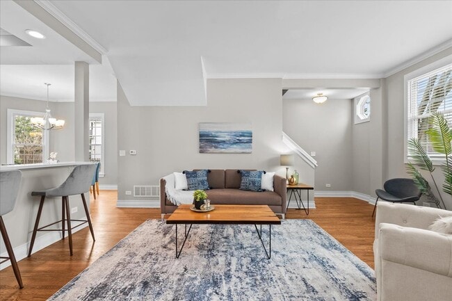 Building Photo - 1334 Wilmette Ave