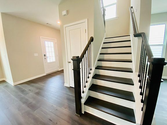 Building Photo - 4315 Magpie Dr