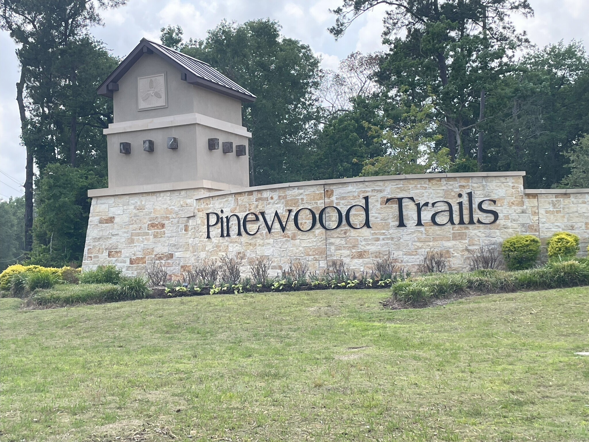 Welcome to Pinewood Trails community - 25665 Rose Creek Dr