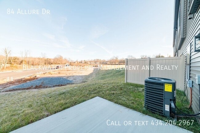 Building Photo - 84 Allure Drive