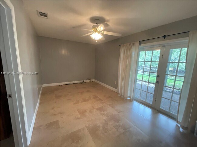 Building Photo - 9301 SW 54th St