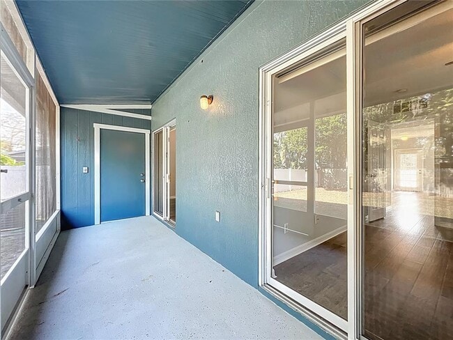 Building Photo - 3101 E Washington St