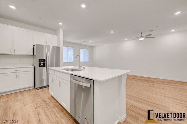 Building Photo - 2725 Luzzi Walk