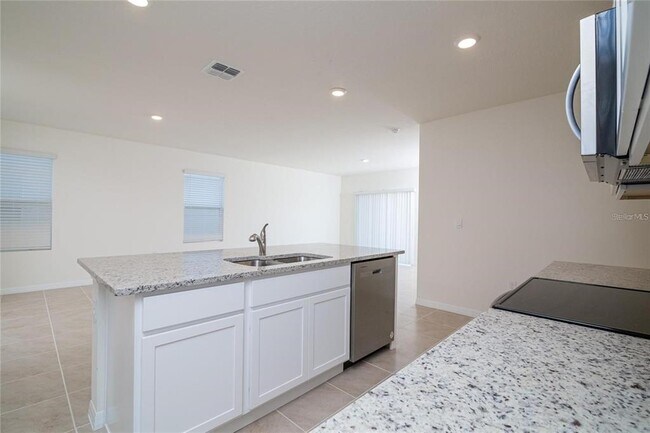 Building Photo - 2119 Tay Wes Dr