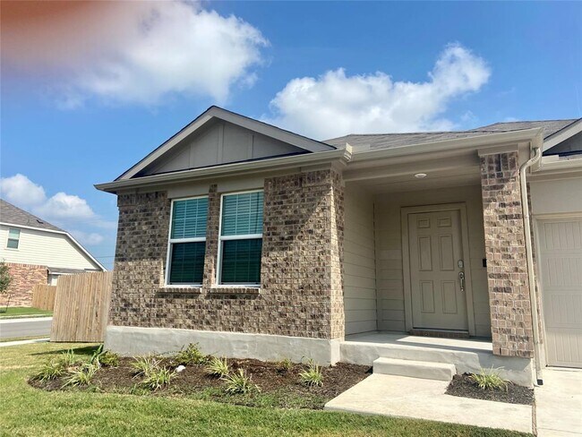 Building Photo - 301 Bluejack Wy