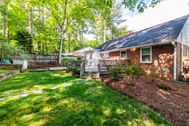 Building Photo - 2291 Strathmore Dr NE