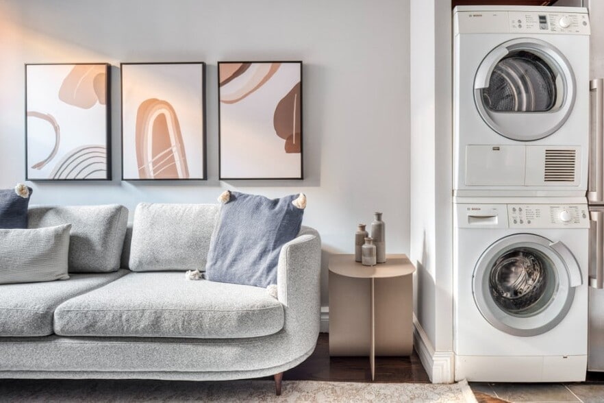 Building Photo - 229 First Avenue