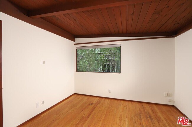 Building Photo - 8030 Highland Trail