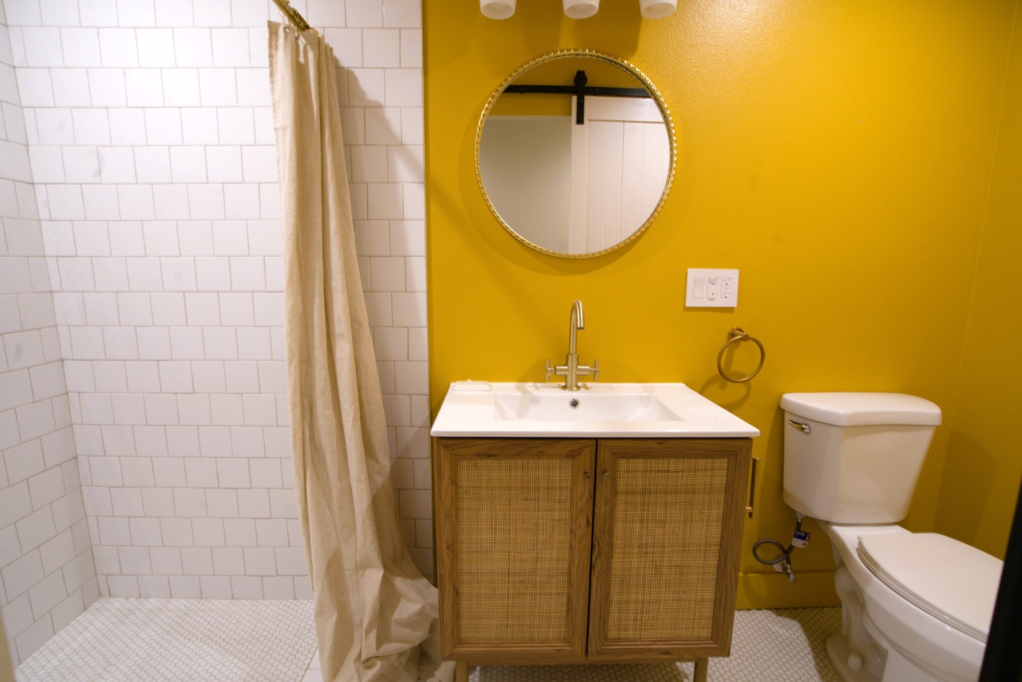 Bathroom 2 - 1123 E Ocean Blvd