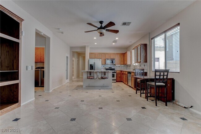 Building Photo - 5993 Attavilla Dr
