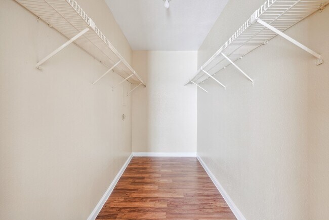 Building Photo - 12770 Rodeo Square Dr