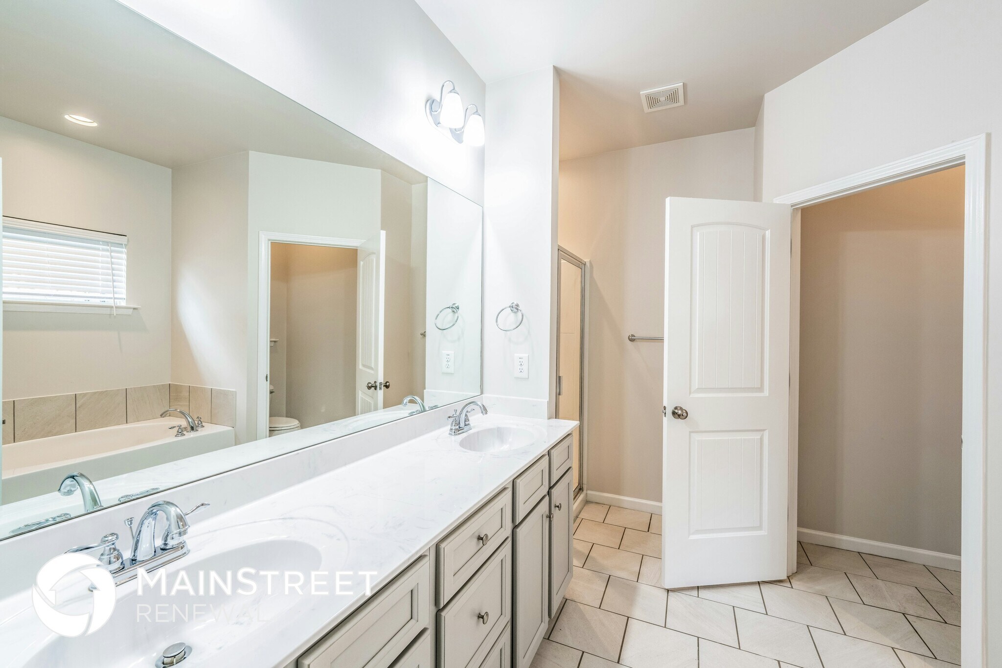 Building Photo - 1041 Crawford Ct