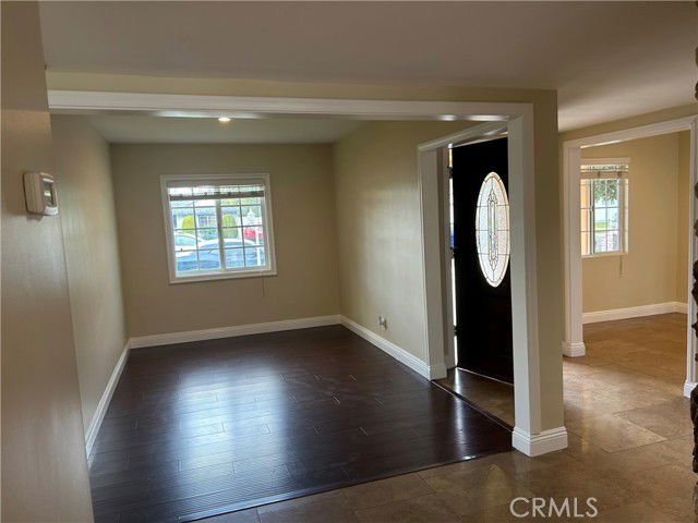 Building Photo - 7860 Lasaine Ave