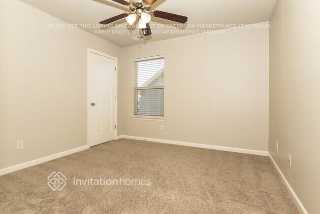 Building Photo - 3603 Walking Stick Way NE