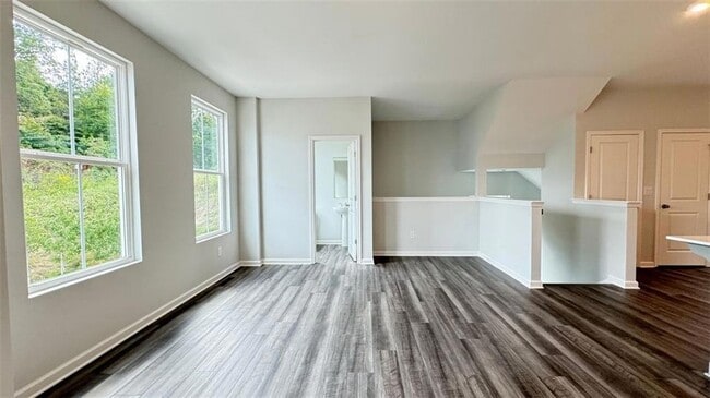 Building Photo - 1479 Creekside Cir NW