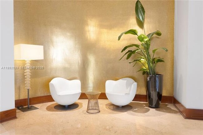 Building Photo - 5161 Collins Ave