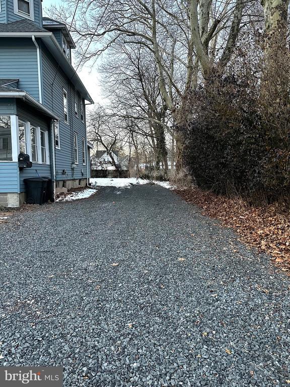 Building Photo - 6539 Park Ave