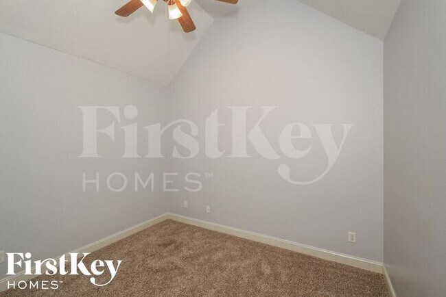 Building Photo - 183 Bonnieville Dr
