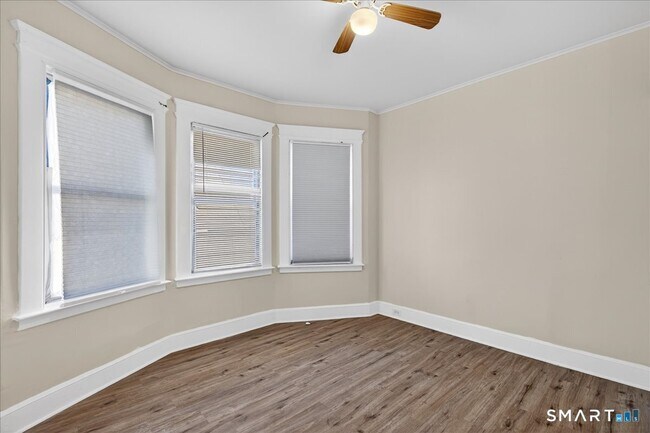 Building Photo - 82 Gilbert St