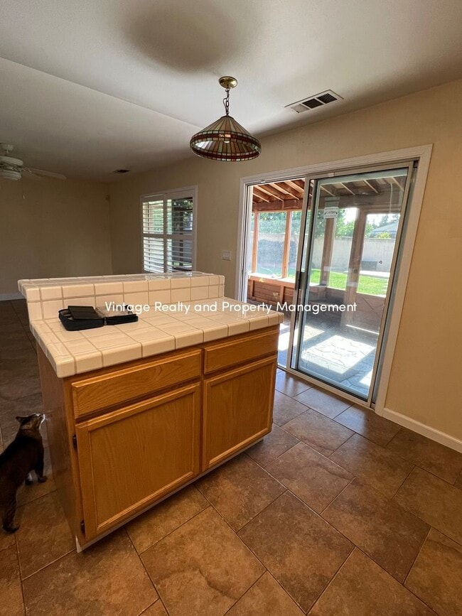 Building Photo - Ready To Go Top Of The Line 4 Bedroom Two Story Home!!!