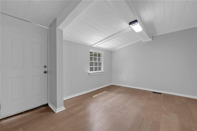 Building Photo - 4805 Chaudron Dr