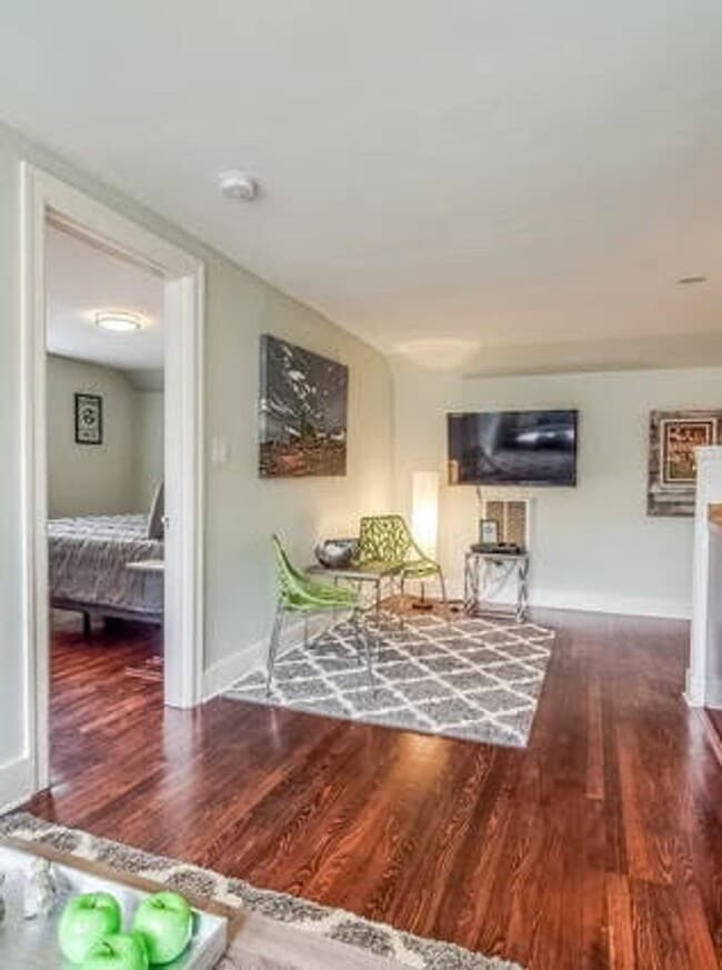 Primary Photo - 1 bedroom in East Nashville. Minutes to 5 ...