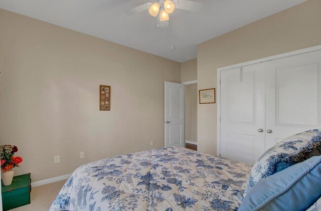 Building Photo - 160 Mayfield Dr