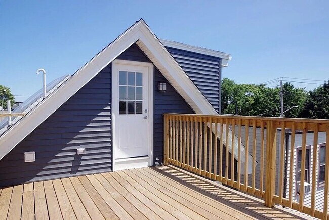 Building Photo - 6 Florence St