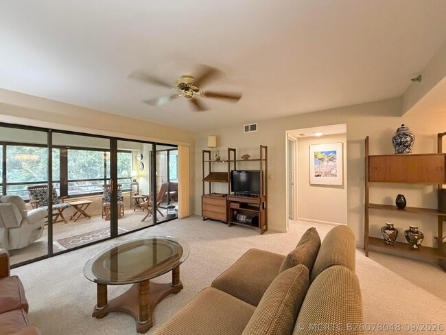Building Photo - 337 Oak Harbour Dr
