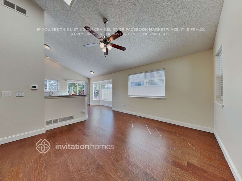 Building Photo - 21906 Saddlebrook Ct