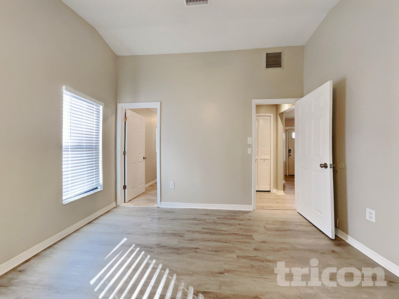 Building Photo - 801 Maraval Ct