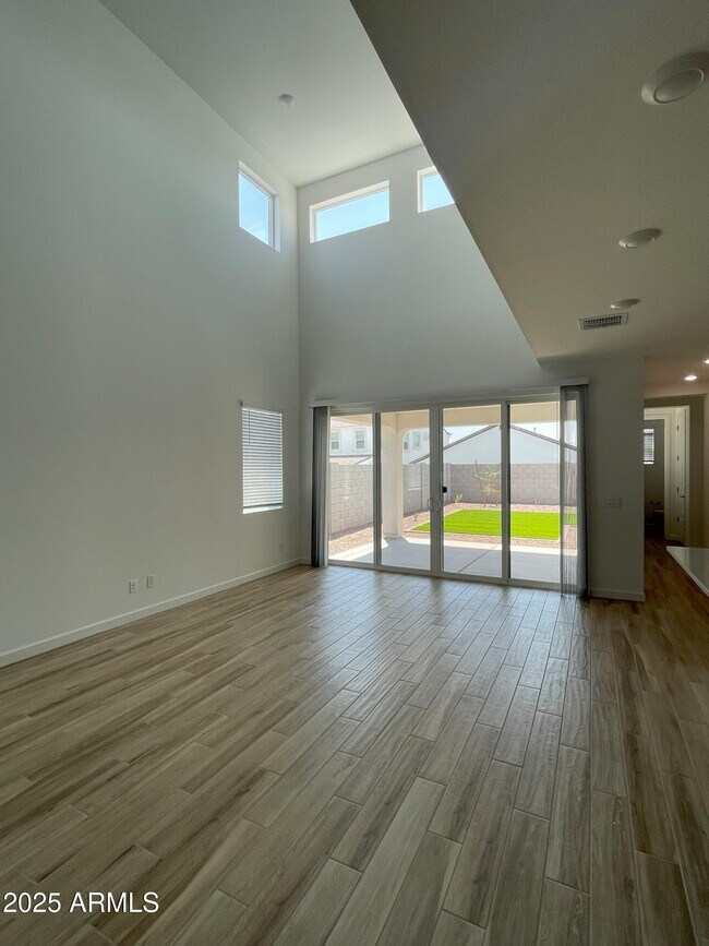 Building Photo - 7417 W Buckhorn Trail