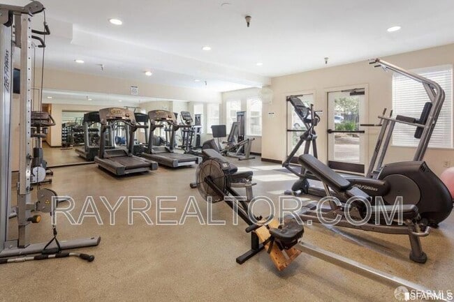 Building Photo - 2225 23rd St