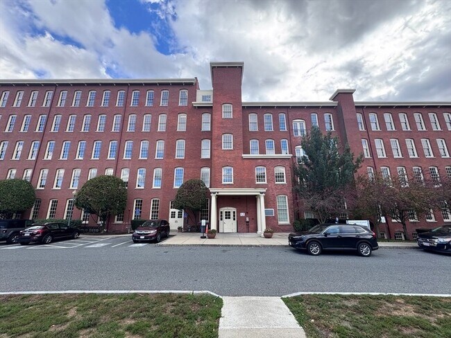 Building Photo - 4 Bishop St