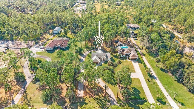 Building Photo - 3590 10th Ave NE